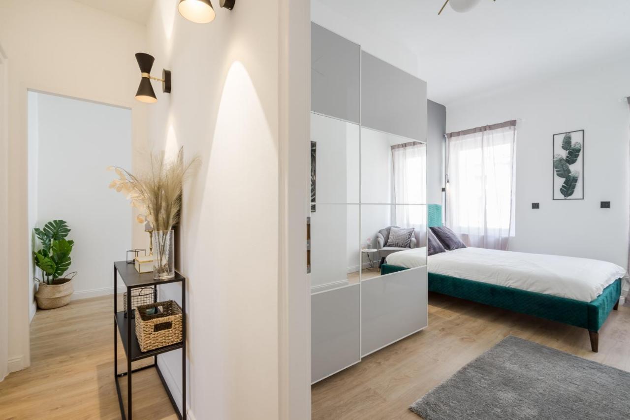 Tilia Luxury Apartment - 3 Bedrooms With Ac Budapešť Exteriér fotografie